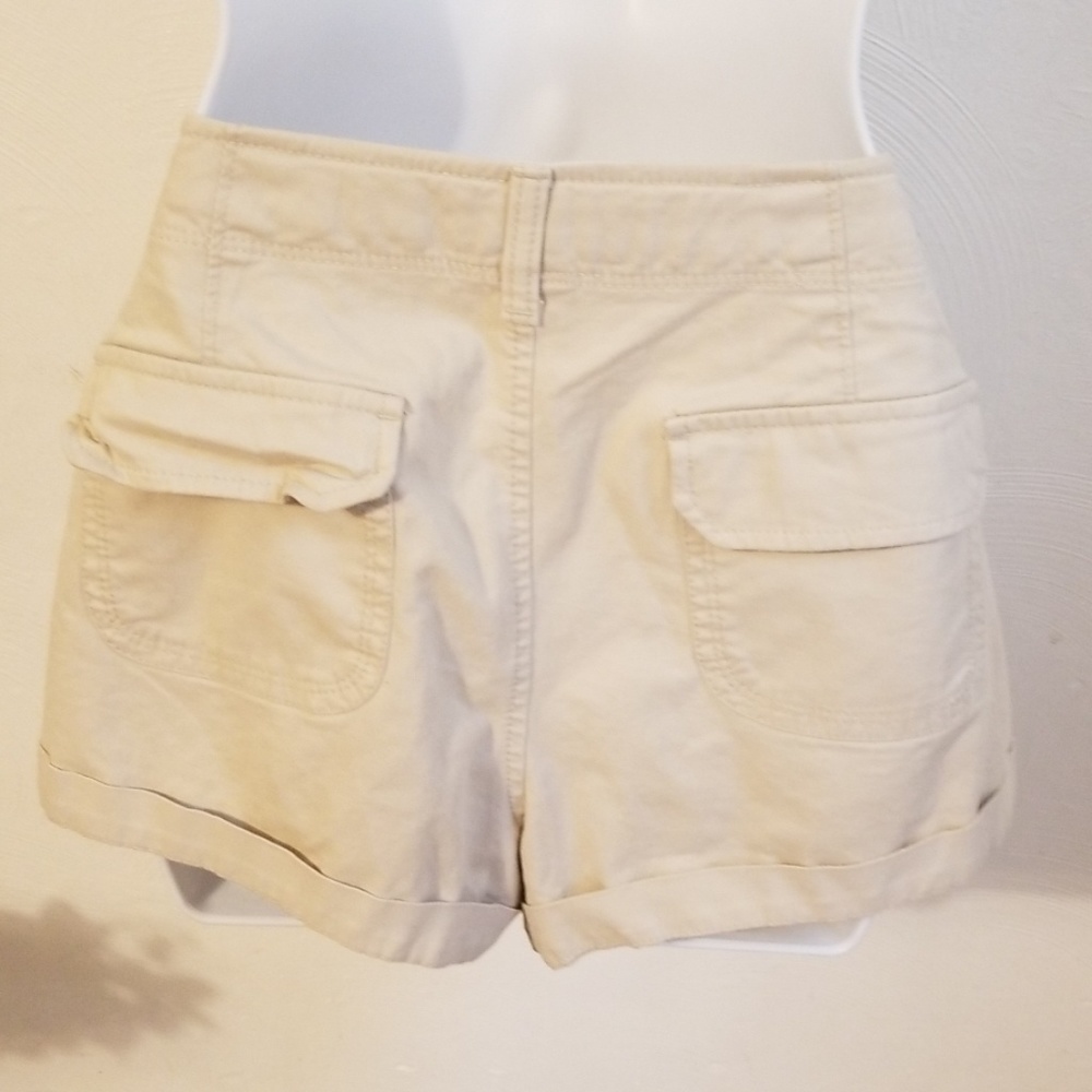 Shorts - Picture 2 of 5
